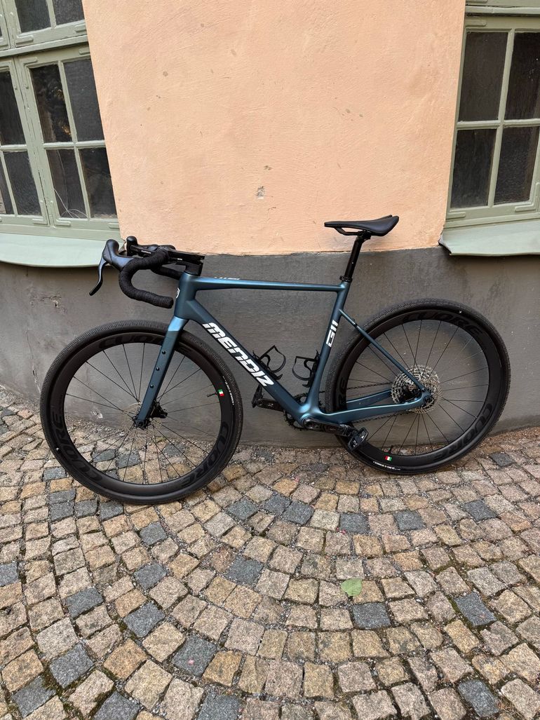 Used Mendiz Custom Campagnolo Ekar 2023 Road & Gravel, Blue — image 1 of 14