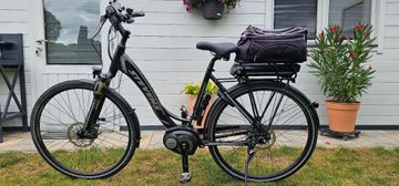 Stevens E-Courier Luxe Forma 2017 Urban usato, Nero — immagine 2 di 3