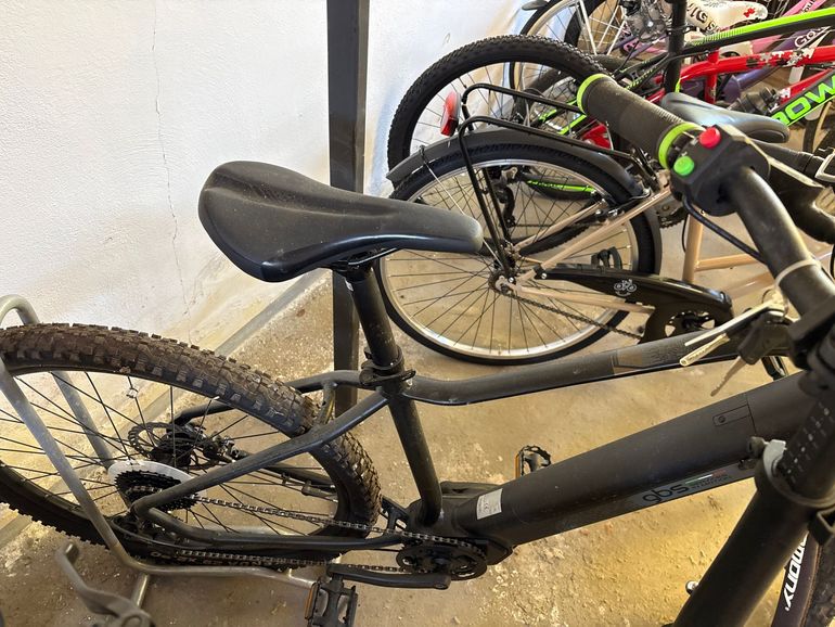 Used GBS Custom Shimano Alivio 2024 Mountainbike, Black — image 2 of 3
