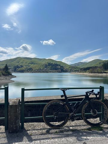 Gebrauchtes Canyon Aeroad SRAM Red 2024 Road & Gravel, Schwarz — Bild 2 von 9