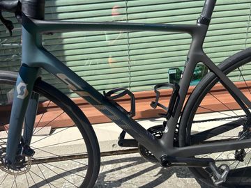 Scott Addict RC 20 2024 2024 Road & Gravel usato, Verde — immagine 3 di 8