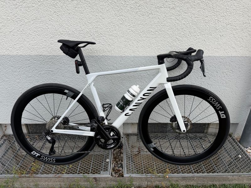 Used Canyon Ultimate CF SLX 8 Di2 Speed 2025 2025 Road & Gravel