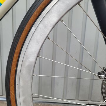 Cinelli Vigorelli Caleido 2015 / 56cm (C-T) FIXED GEAR // Disc Brake 2015 Road & Gravel d'occasion — image 17 sur 19