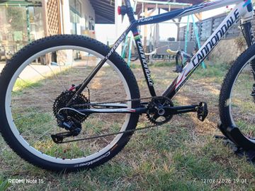 Used Cannondale Flash Carbon 26" 2011 Mountainbike, White — image 3 of 5