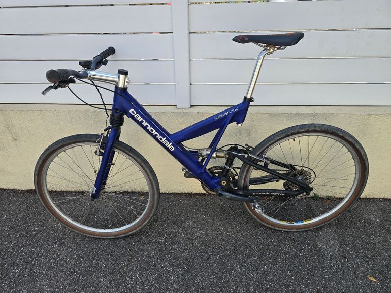Used Cannondale Custom Shimano XTR 1997 Mountainbike, Blue — image 1 of 5