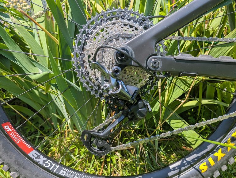 Used Canyon Strive CFR 2022 2022 Mountainbike, Light Gray, 29 — image 6 of 7