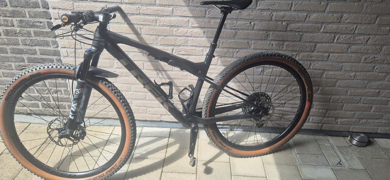 Used Trek Supercaliber 9.8 XT 2021 2021 MTB