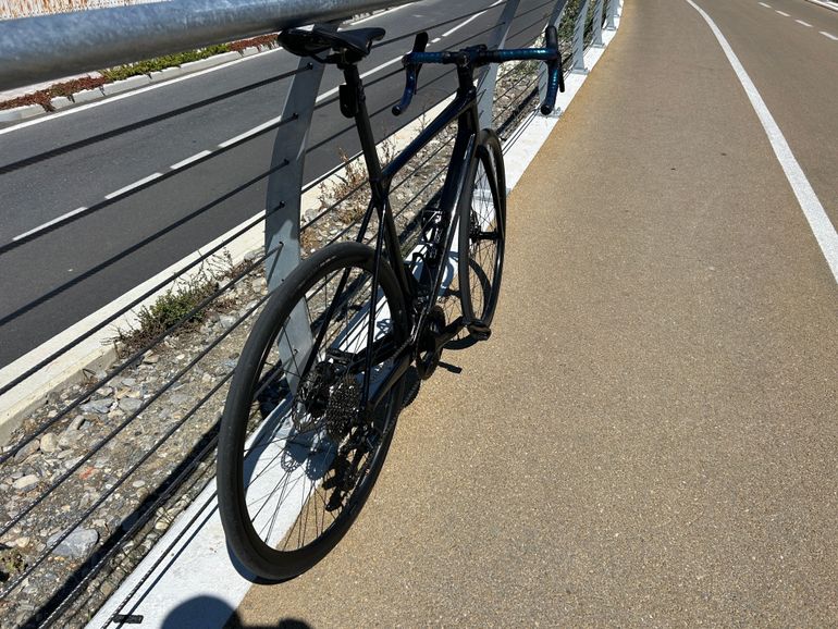 Brugt Giant TCR Advanced 2 KOM 2025 2025 Road & Gravel — billede 3 af 14