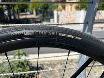 Brugt Giant TCR Advanced 2 KOM 2025 2025 Road & Gravel — billede 7 af 14