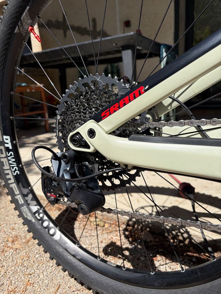 Used Canyon Neuron CF 8 2021 2021 Mountainbike, White, 27.5, 29 — image 3 of 13