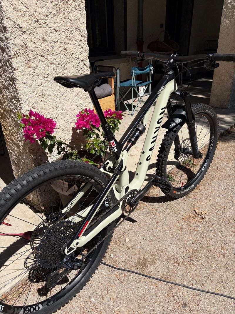 Canyon Neuron CF 8 2021 2021 MTB d'occasion