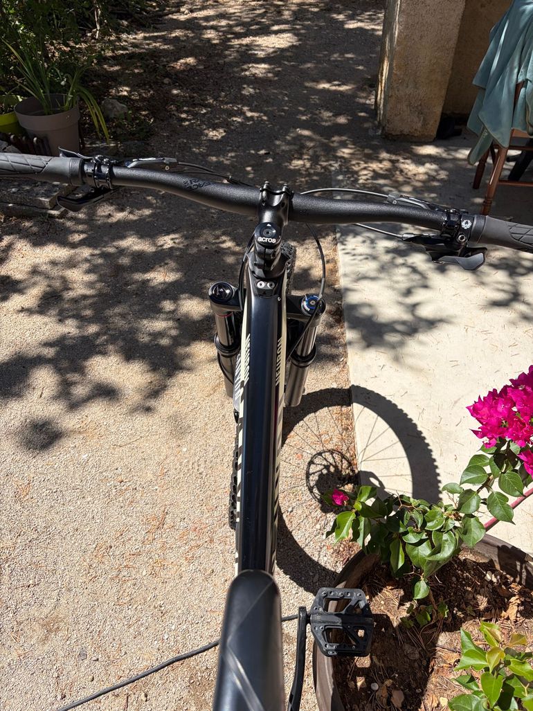 Used Canyon Neuron CF 8 2021 2021 Mountainbike, White, 27.5, 29 — image 13 of 13
