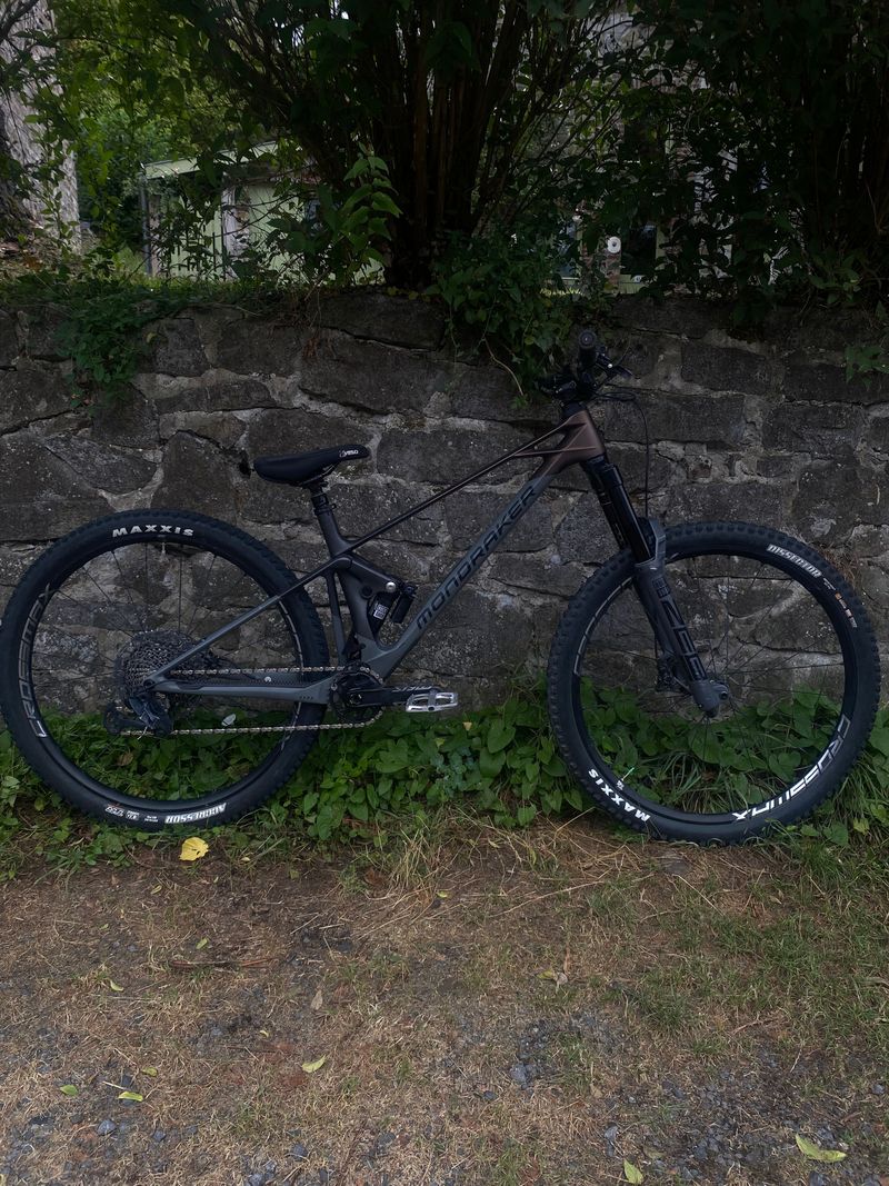Gebrauchtes Mondraker RAZE CARBON R 2024 2024 MTB