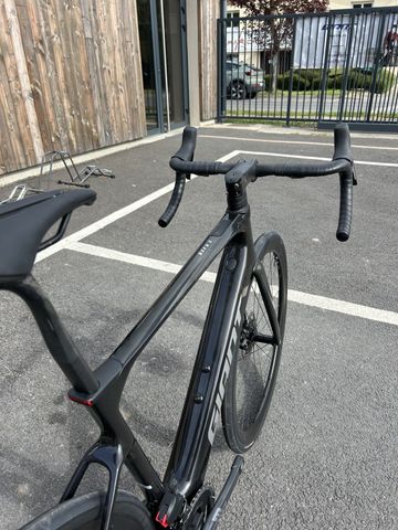 Tweedehands Giant Defy Advanced E+ Elite 1 2025 2025 Road & Gravel — afbeelding 3 van 5
