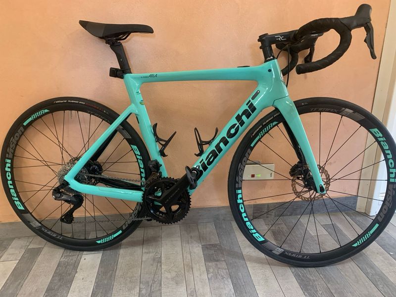 Bianchi Aria e-Road 2018 2018 Road & Gravel usato