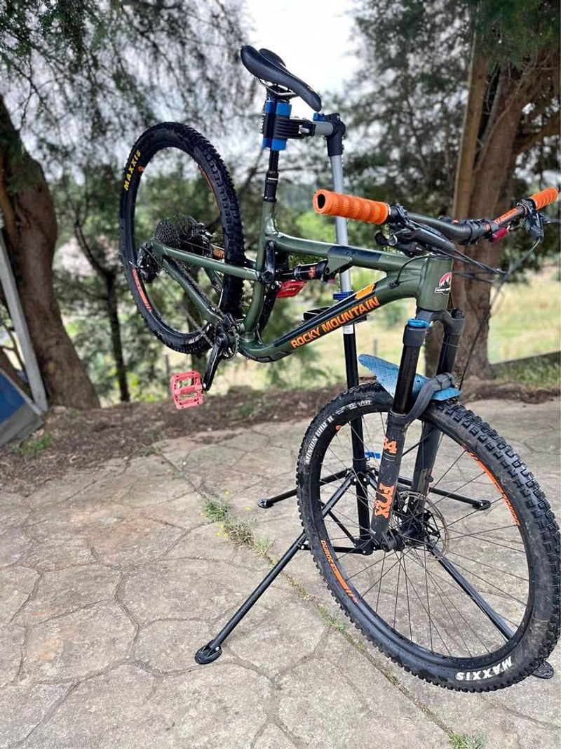 Rocky Mountain Instinct Alloy 50 2018 2018 MTB d'occasion