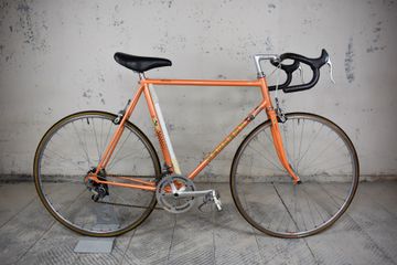 Použité Peugeot Vintage Peugeot Course 1982 Road & Gravel — obrázek 1 z 16