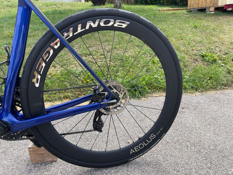 Used Trek Madone SRAM Rival 2024 Road & Gravel, Blue — image 6 of 7
