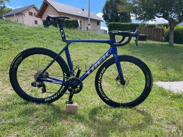 Used Trek Madone SRAM Rival 2024 Road & Gravel, Blue — image 2 of 7