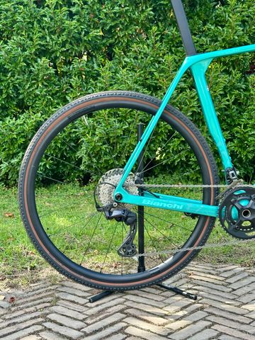 Used Bianchi Impulso COMP 2026 2026 Road & Gravel, Green — image 3 of 15