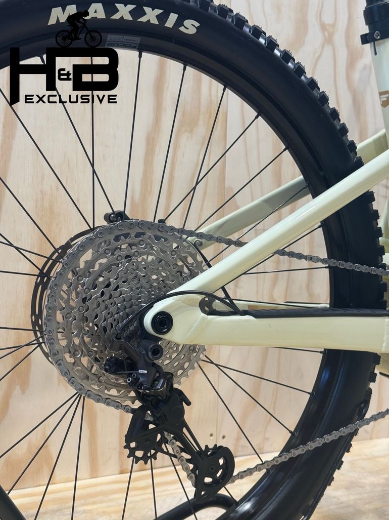 Used Focus THRON² 6.8 SHIMANO XT 2023 Mountainbike, White — image 14 of 14