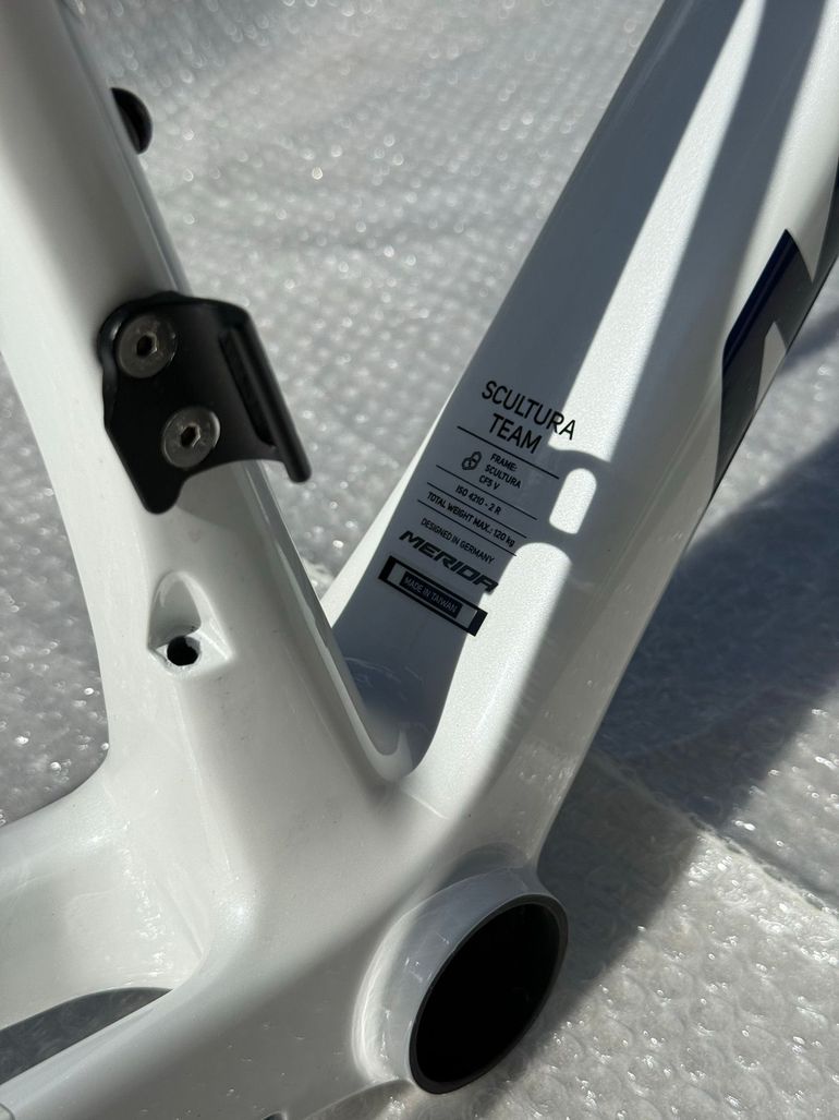 Brugt Merida SCULTURA TEAM 2025 Frameset 2025 Road & Gravel — billede 4 af 11
