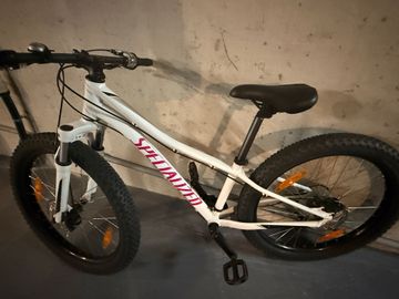 Specialized Riprock 24 2018 2018 Youth d'occasion — image 2 sur 3