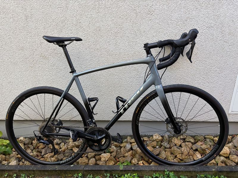 Trek Émonda ALR 5 Disc 2020 2020 Road & Gravel usato
