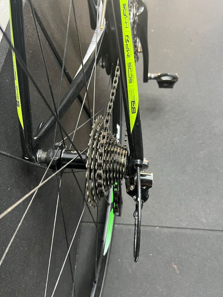 Used Scott Solace Shimano 105 2016 Road & Gravel, White — image 4 of 12