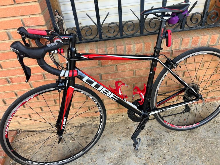 CUBE Attain Shimano 105 2018 Road & Gravel usato, Rosso — immagine 2 di 8