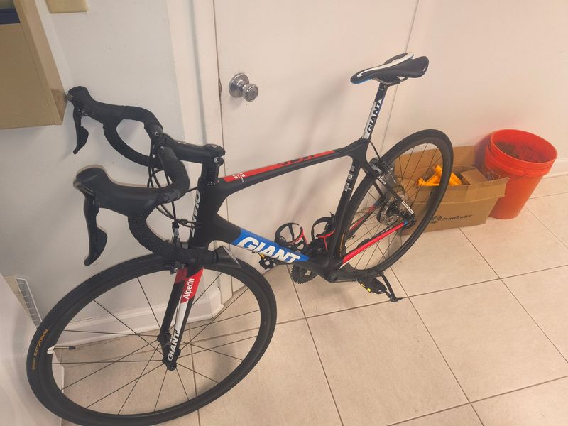 Used Giant TCR Advanced Pro Team 2017 2017 Road & Gravel