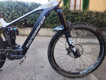 Mondraker Crafty R 2021 2021 Mountainbike usato, Bianco — immagine 4 di 7