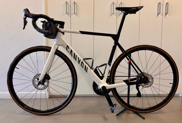 Brugt Canyon Ultimate CF SL 7 Di2 2023 2023 Road & Gravel — billede 2 af 10