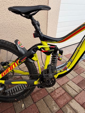 Tweedehands Giant Glory 27.5 2 2016 2016 Mountainbike — afbeelding 5 van 6
