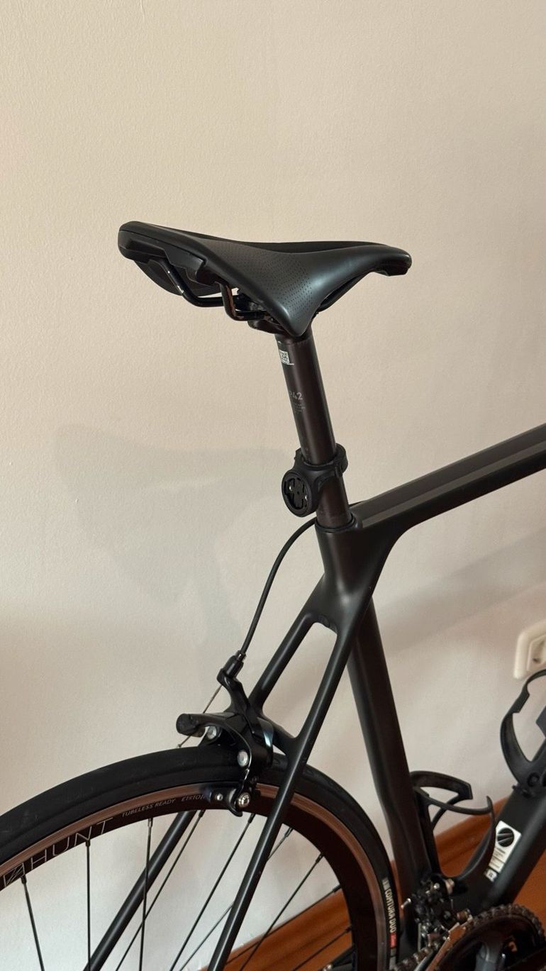 Canyon Ultimate CF SL 7.0 2019 2019 Road & Gravel usato, Nero — immagine 3 di 14