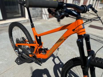 Brugt Santa Cruz HIGHTOWER R / AL 2023 2023 Mountainbike — billede 7 af 10