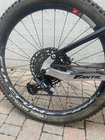 Gebrauchtes Fantic XMF 1.7 2025 2025 Mountainbike, Grün, 29, 27.5 — Bild 3 von 7