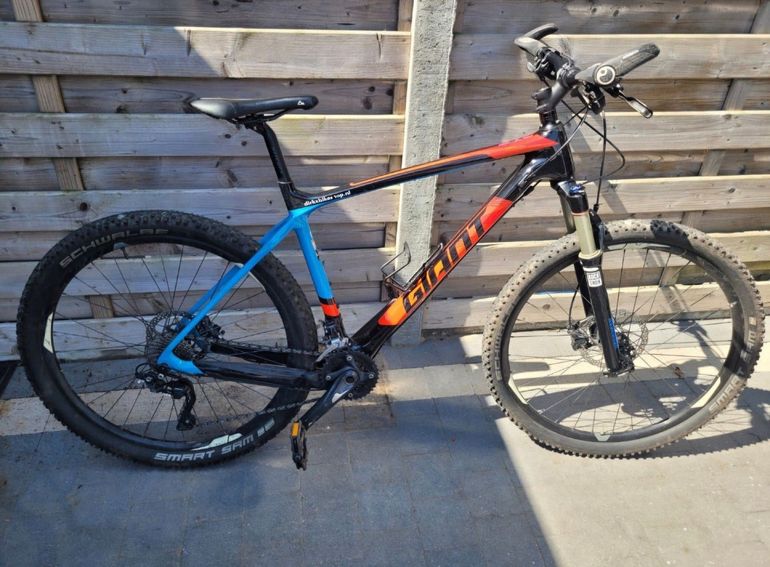 Giant XTC Advanced 1 2017 2017 Mountainbike usato, Nero — immagine 3 di 5