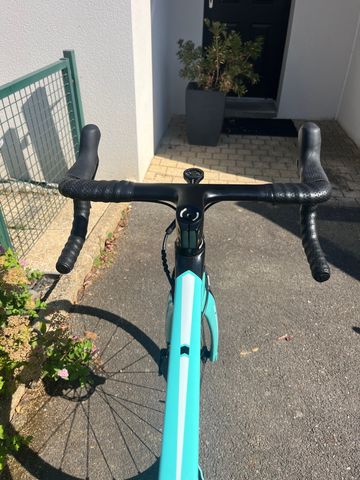 Brugt Bianchi Aria Disc Ultegra 2019 2019 Road & Gravel — billede 4 af 5