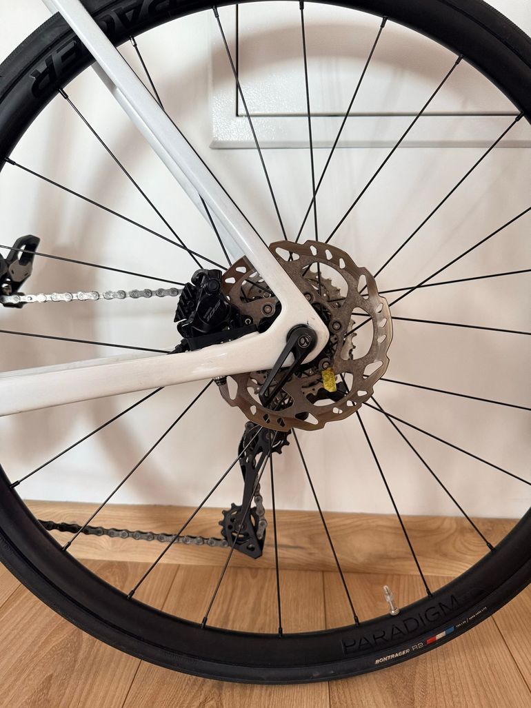 Brugt Trek Émonda SL 5 2024 2024 Road & Gravel — billede 3 af 9
