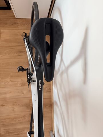 Brugt Trek Émonda SL 5 2024 2024 Road & Gravel — billede 4 af 9