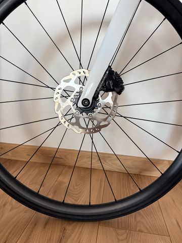 Brugt Trek Émonda SL 5 2024 2024 Road & Gravel — billede 7 af 9