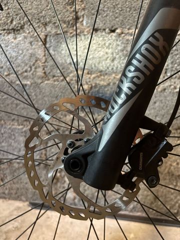 Used Specialized Stumpjumper Shimano Deore XT 2015 Mountainbike, Black — image 10 of 16