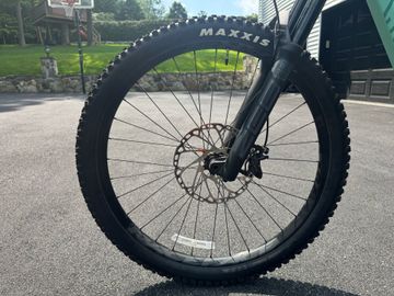 Used Canyon Torque 5 (Mullet) 2025 2025 Mountainbike, Blue, 29, 27.5 — image 8 of 35
