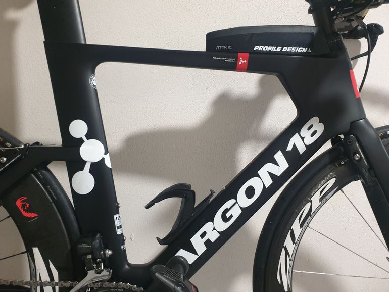 Used Argon 18 E117 Ultegra Di2 Potenciometro Quarq Lenticular Zipp Super 9 404 delantera y 808 trasera 2015 Road & Gravel, Black — image 4 of 6