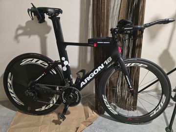 Used Argon 18 E117 Ultegra Di2 Potenciometro Quarq Lenticular Zipp Super 9 404 delantera y 808 trasera 2015 Road & Gravel, Black — image 2 of 6
