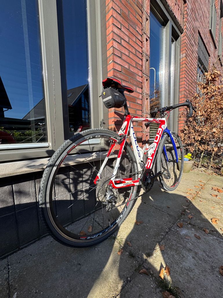 Brugt Focus Mares Shimano Ultegra 2015 Road & Gravel — billede 2 af 10