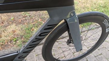Used Canyon Speedmax CF 7 2024 2024 Road & Gravel, Light Gray — image 10 of 14