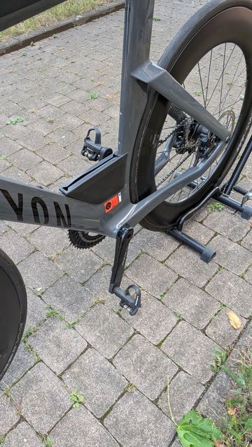 Used Canyon Speedmax CF 7 2024 2024 Road & Gravel, Light Gray — image 11 of 14