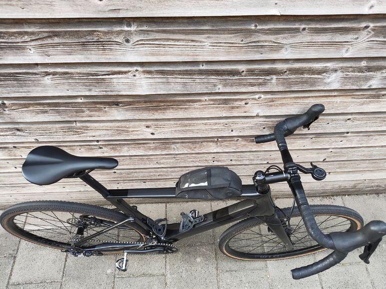 Cannondale Topstone Carbon 5 2021 2021 Road & Gravel usato, Grigio chiaro — immagine 2 di 10